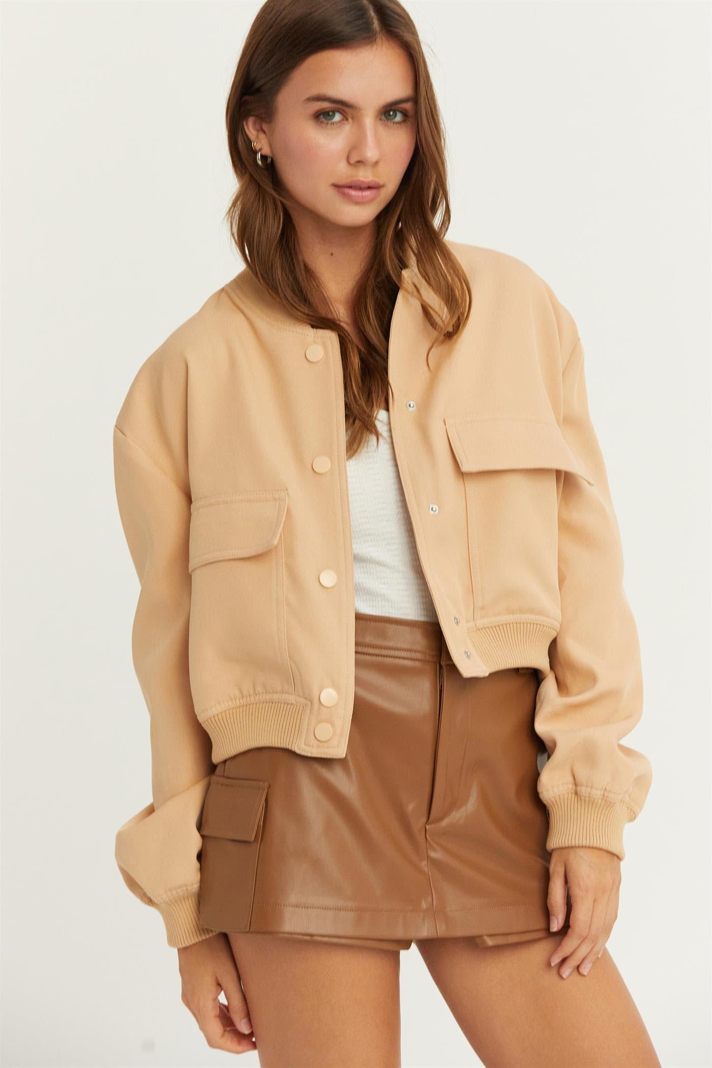 Ember Jacket Short – Modern Cropped Jacket with Effortless Style