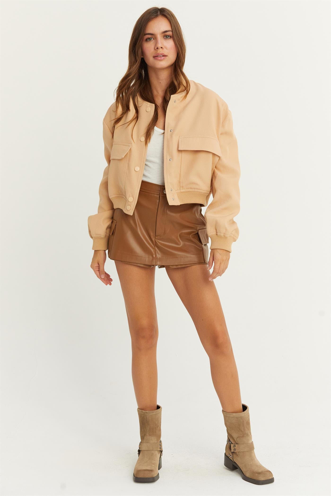 Ember Jacket Short – Modern Cropped Jacket with Effortless Style