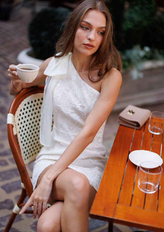 Leah Dress – Chic & Timeless Style for Any Occasion