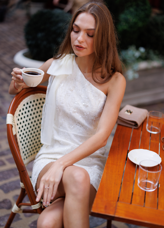 Leah Dress – Chic & Timeless Style for Any Occasion