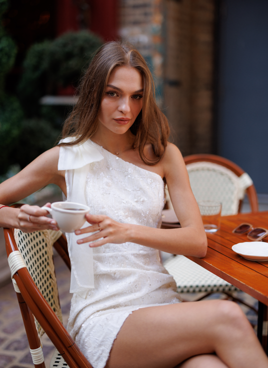Leah Dress – Chic & Timeless Style for Any Occasion
