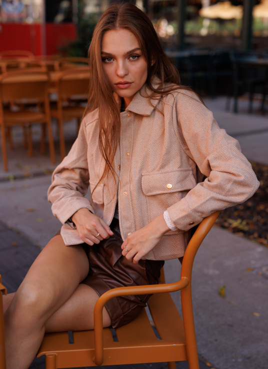 Athena Jacket Taupe – Sophisticated Style in a Soft Neutral