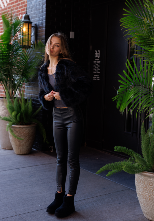 Chloe Coat Black – Classic Black Coat with Modern Elegance