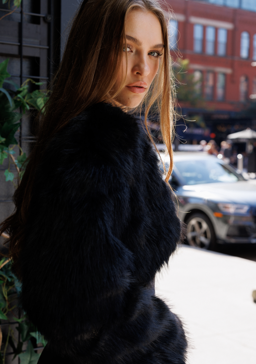 Chloe Coat Black – Classic Black Coat with Modern Elegance