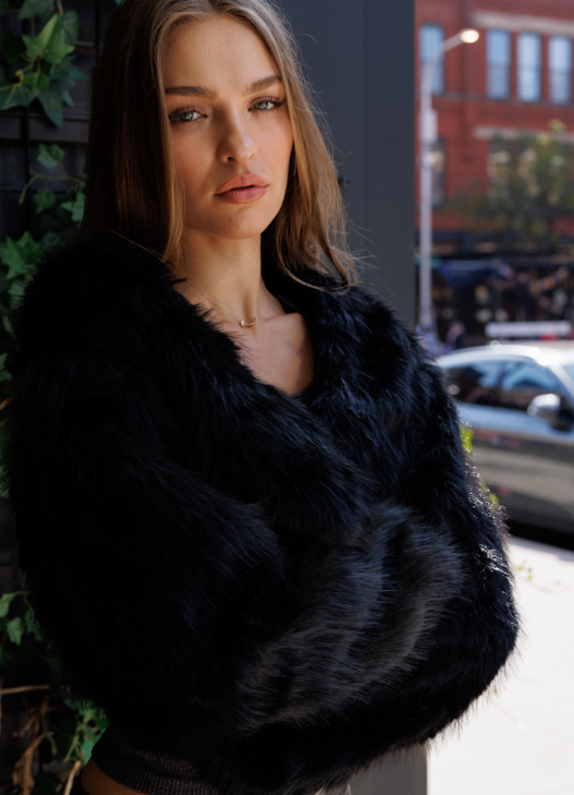 Chloe Coat Black – Classic Black Coat with Modern Elegance