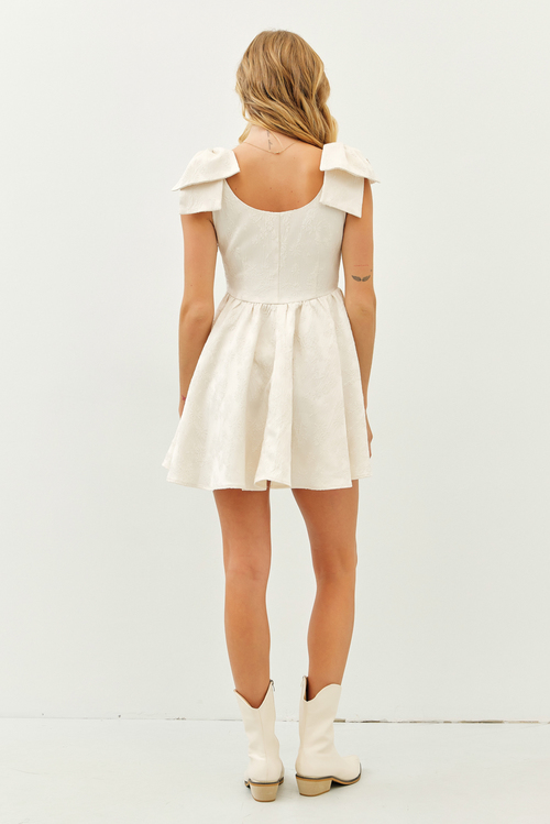Alanna Ivory Cream Dress – Timeless Elegance in Soft Ivory