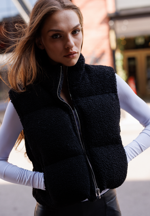 Kelsey Furry Vest black